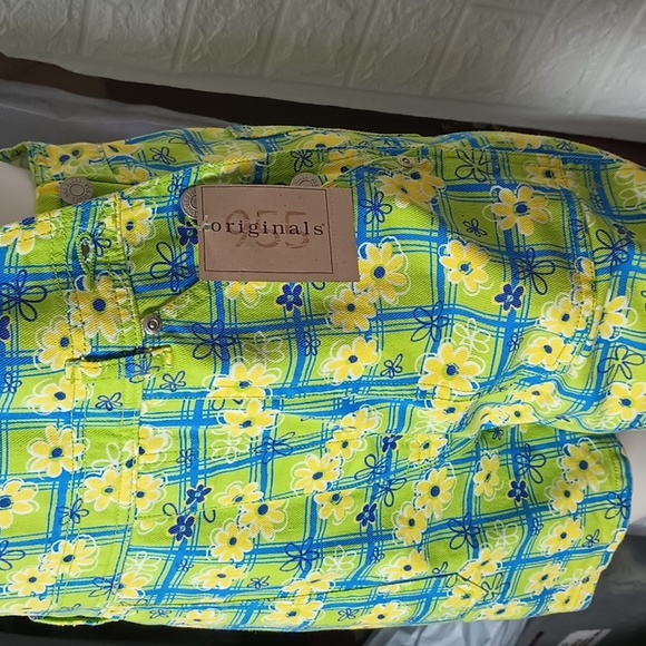 955 Originals  Lemon Lime Floral romper - Picture 14 of 16